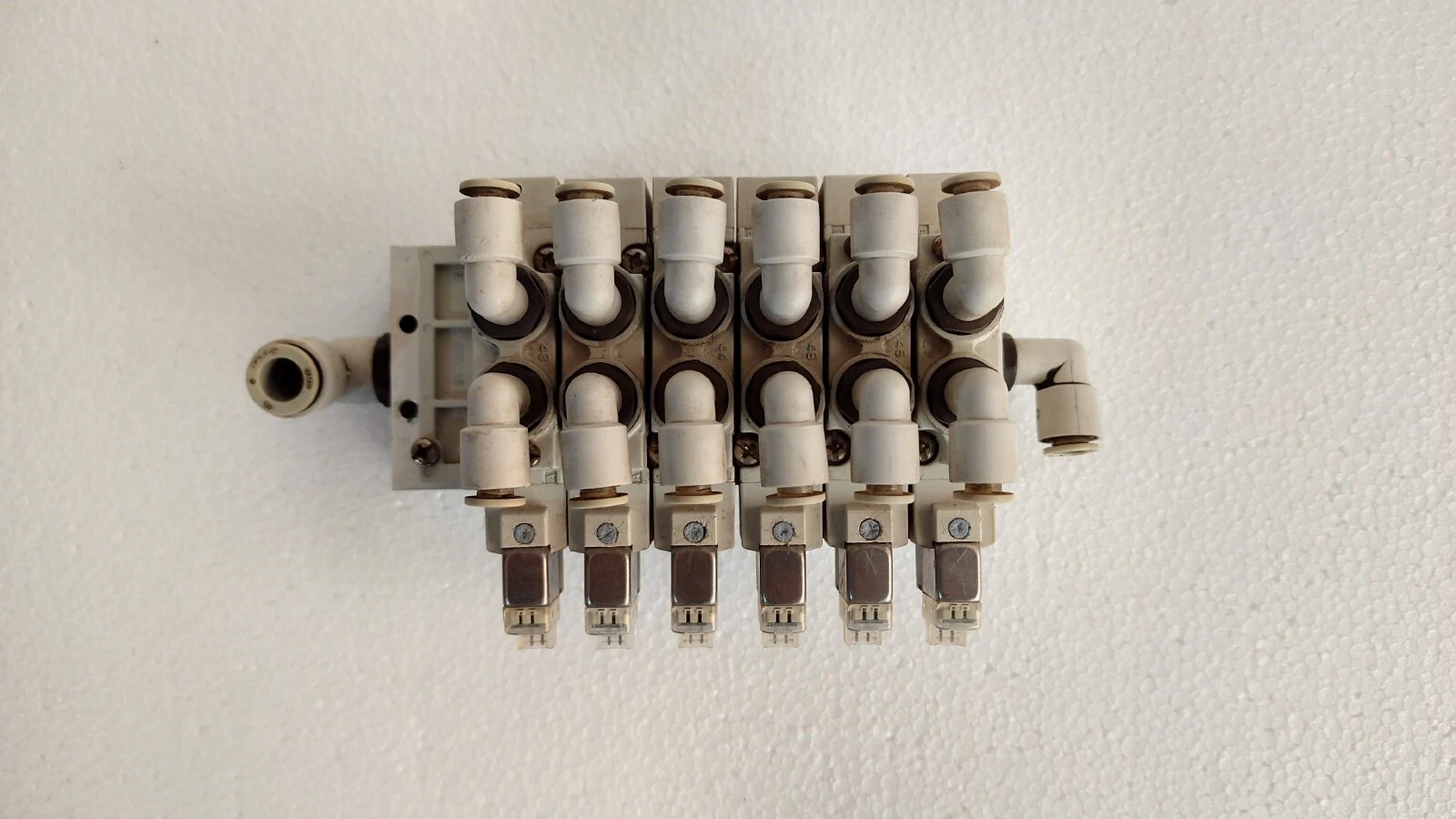 SMC sy7120-5l-02 / SY7120-5L-02 1/4 inch 5/2 Single Coil Solenoid Valve 6 Pc